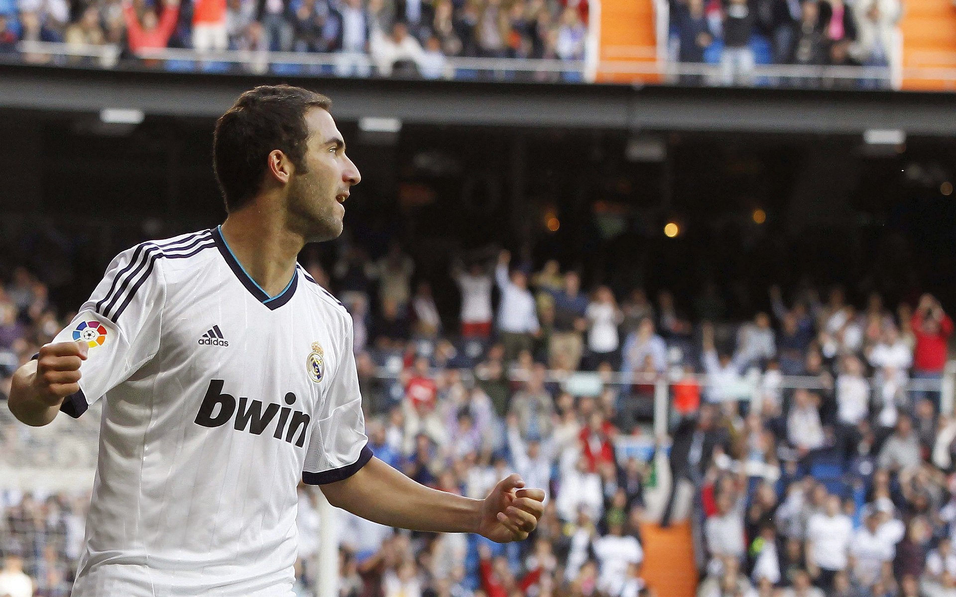 英超焦点战:拼劲十足,精彩纷呈!,英超精选