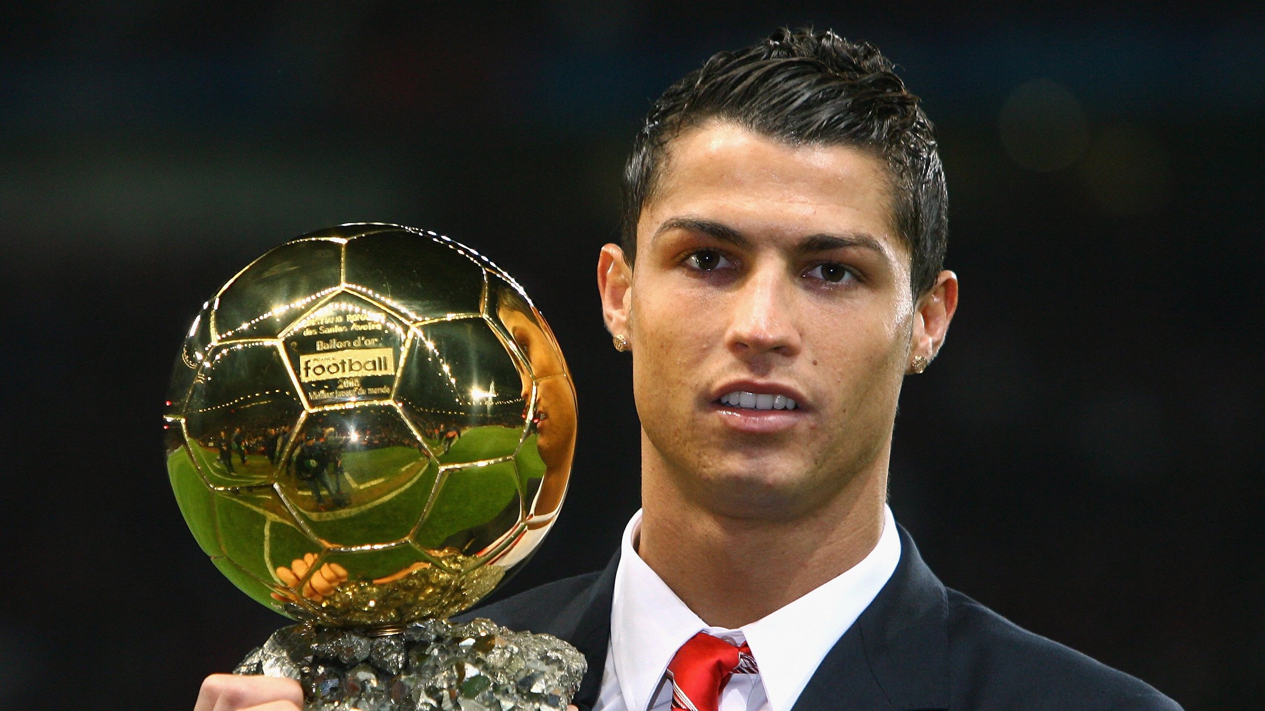 开云体育全站-马里特·斯滕伯根冲线瞬间引爆现场，马滕斯特克伦博赫